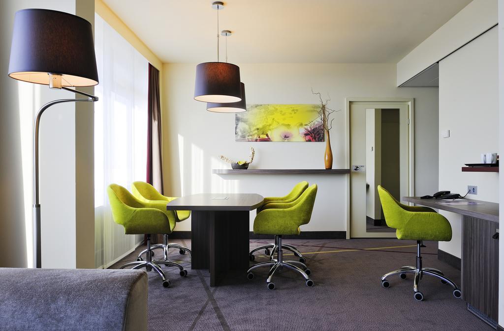 Mercure Martiniplaza 4*